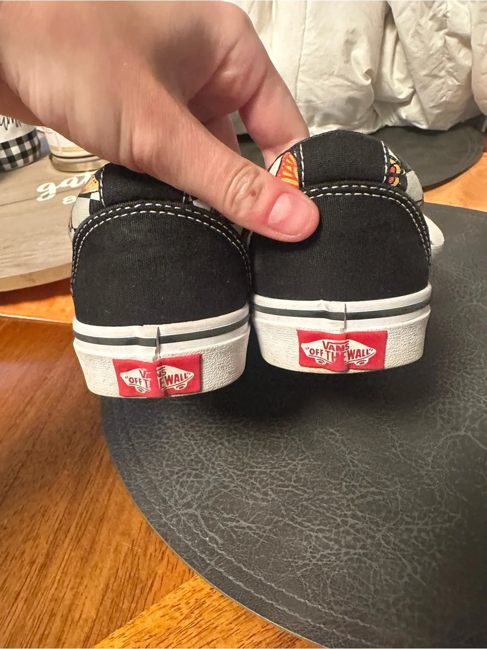 Vans youth low